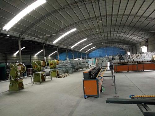 哪里賣(mài)沖孔網(wǎng)板，專(zhuān)業(yè)廠(chǎng)家銷(xiāo)售解答